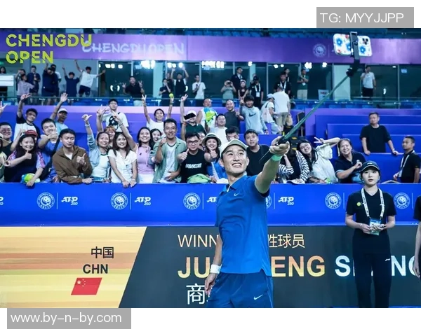 成都网球队的默契配合与战术分析探讨网球运动的团队精神与协作技巧